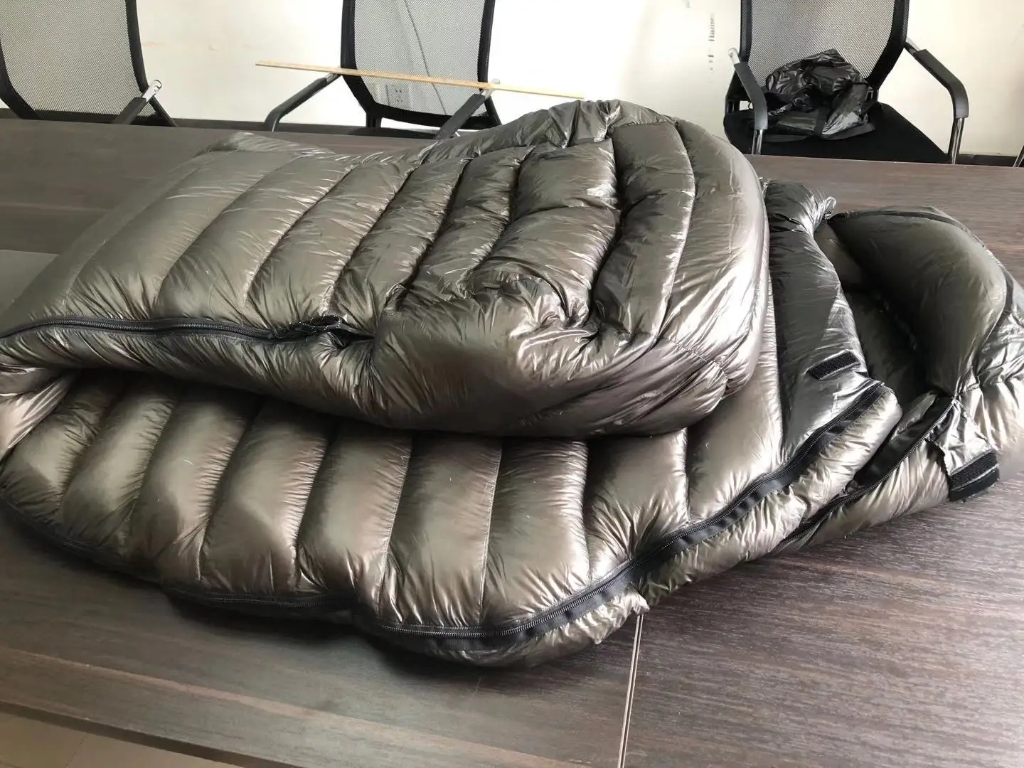 Therm-a-Rest Vela Quilt: 35-45 Degree Down Camping Quilt Envelop Style Sleeping Bag