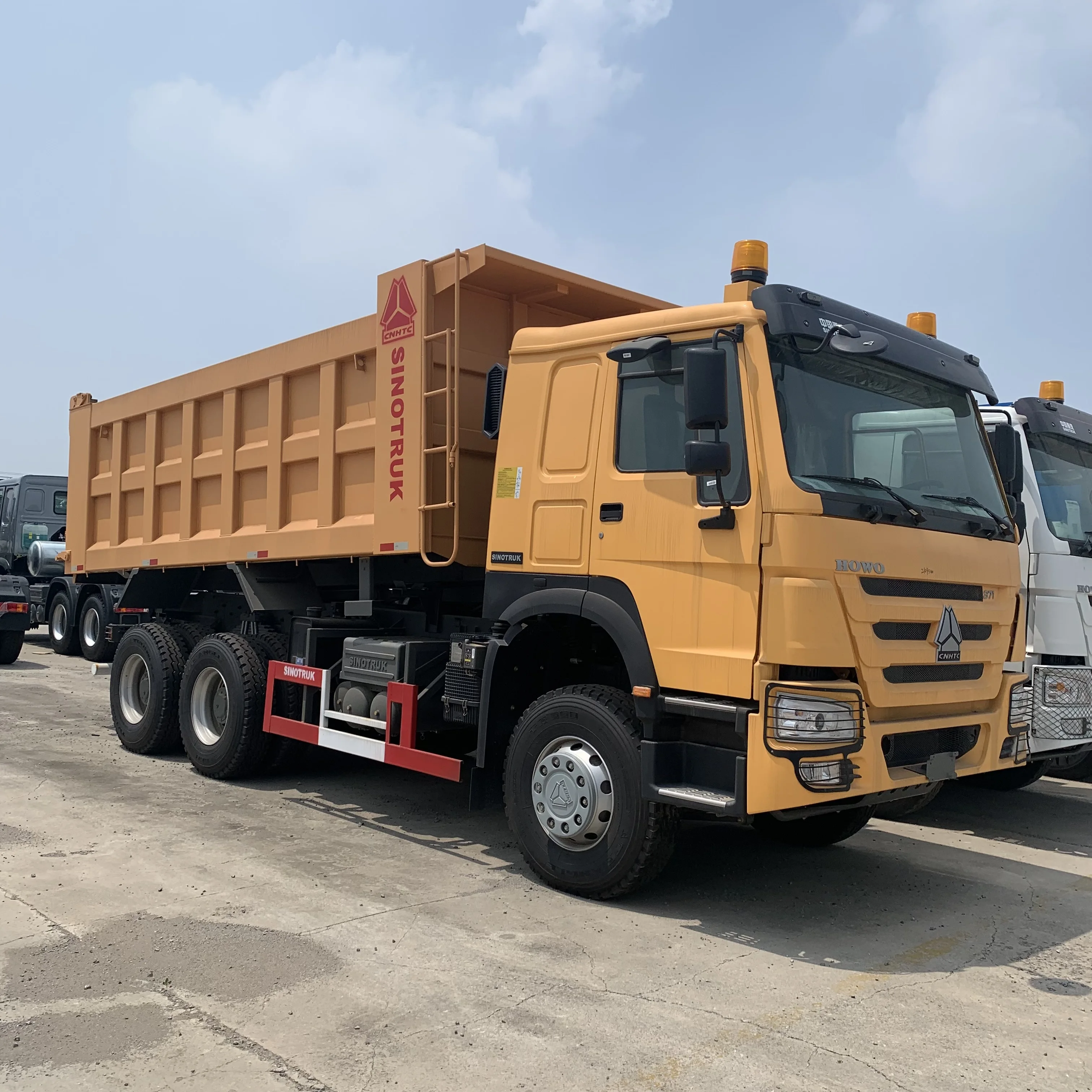 Sinotruk, цена, новые и использованные самосвалы 6x4 Howo 40T