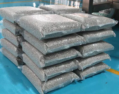 One Gray Desiccant Masterbatch Plastic Defoaming Masterbatch For Blowing Film