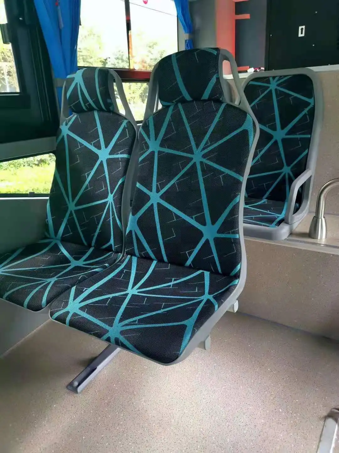 New Design Luxury Injected High Back Plastic Bus Seat With Cushion