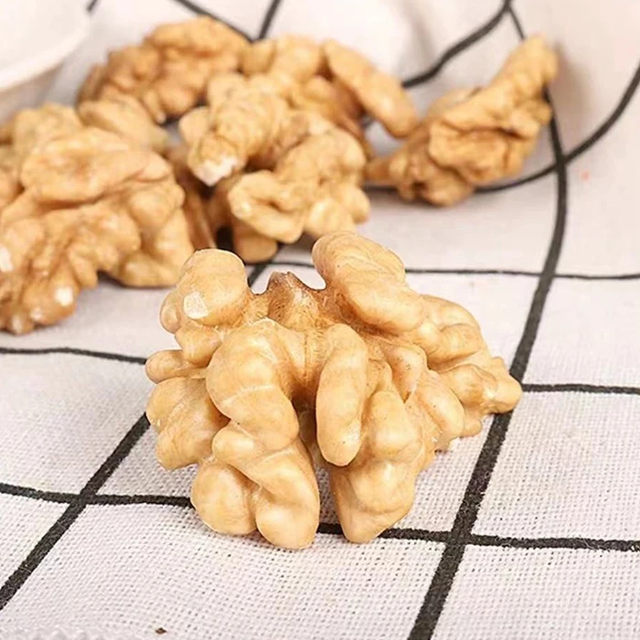 High-quality Walnut Kernels,walnut Food Grade Certified Organic Walnuts,healthy Food Walnut Kernels Amber Nuts and Dried Fruit /