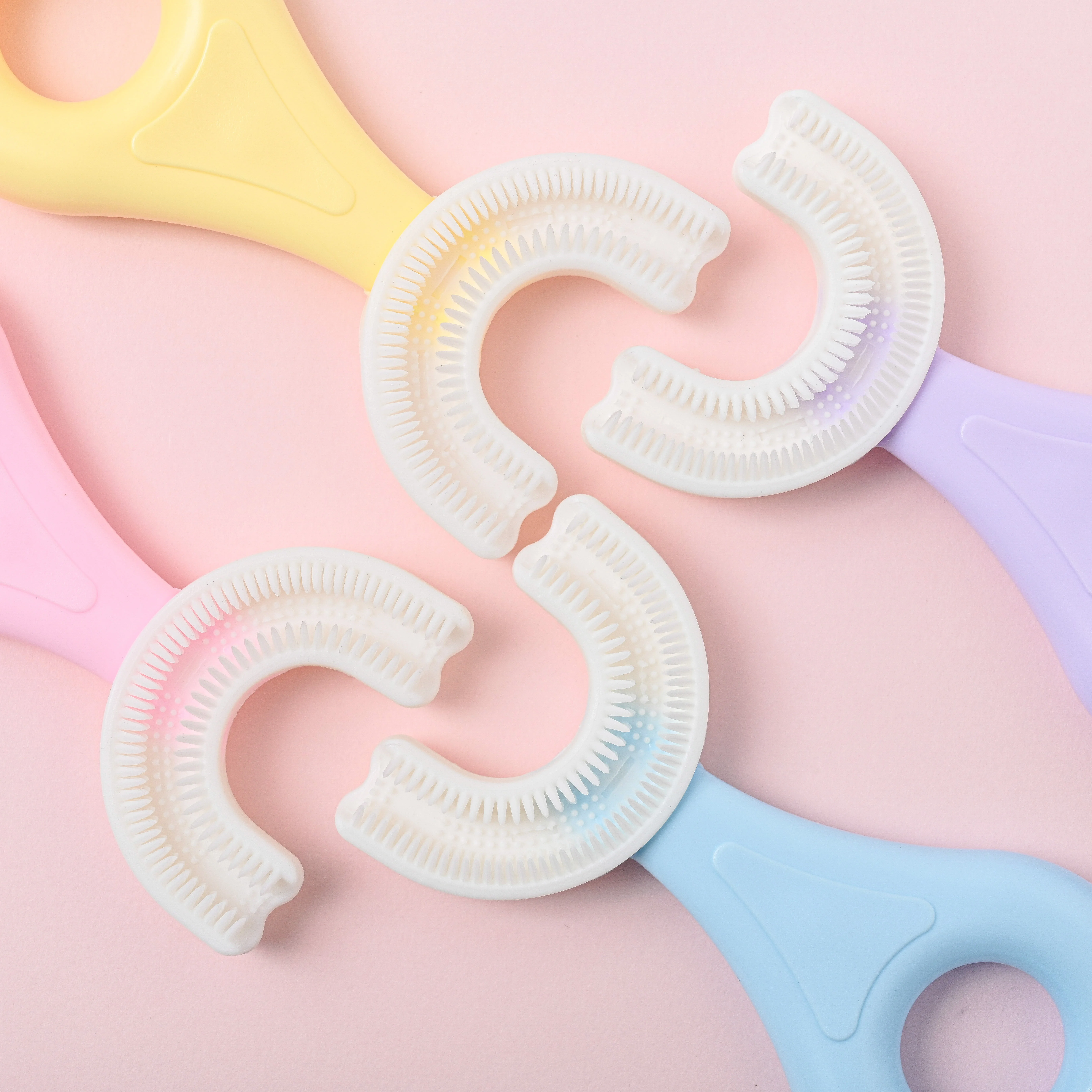 High Quality Baby U Shape Toothbrush 360 Kid Children Circle Handle Nano Extra Soft Healthy Toothbrushes