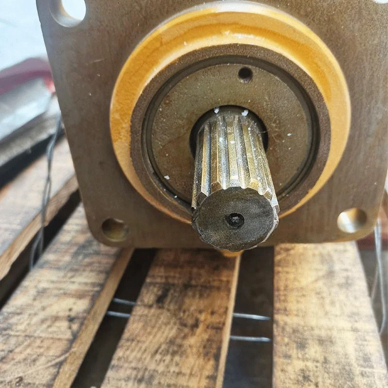 E200B E180 240 excavator Gear pump Pilot pump Excavator hydraulic pump SPK-1010 SPK1010 for Cat