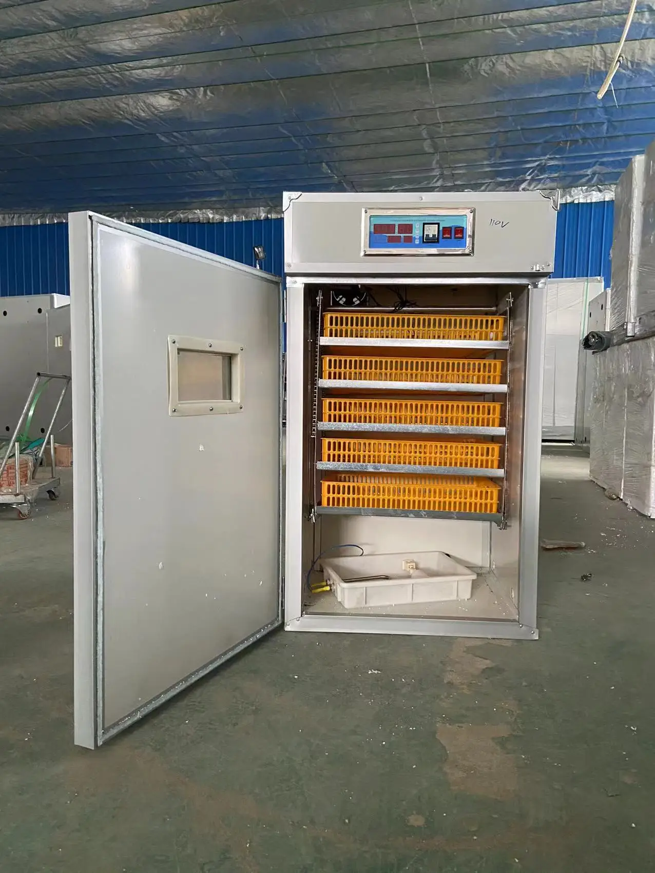 Dual power Solar incubators hatching eggs Automatic turning motor 440 eggs incubator thermostat