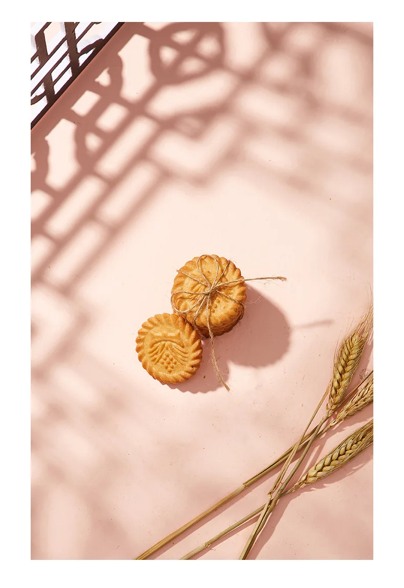 Light and shadow artifact solid wood retro window Chinese antique grid reflector lighting photo props auxiliary background