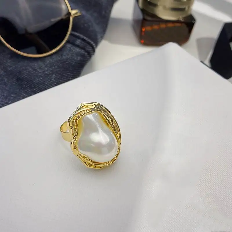 Modern Ladies Fashion Tarnish Free Gold Adjustable Big Freshwater Baroque Pearl Ring