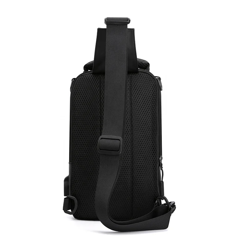 New Design Men Leisure Waterproof Chest Sling Crossbody Bag with usb