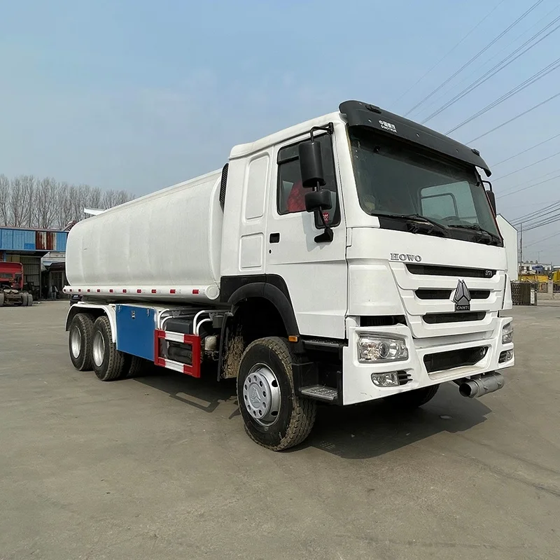 Sinotruck Used Howo 6x4 Oil Fuel Tanker Truck Heavy Duty Tanker for Sale