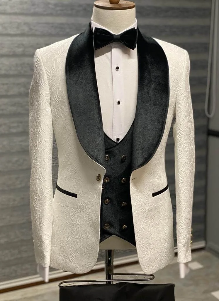 White & Black Groom Velvet Tuxedo Butterfly Jacquard Men Suit(jacquard coat with velvet lapel+velvet vest+jacquard pants)
