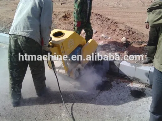 New Designed Kerb Casting Machine