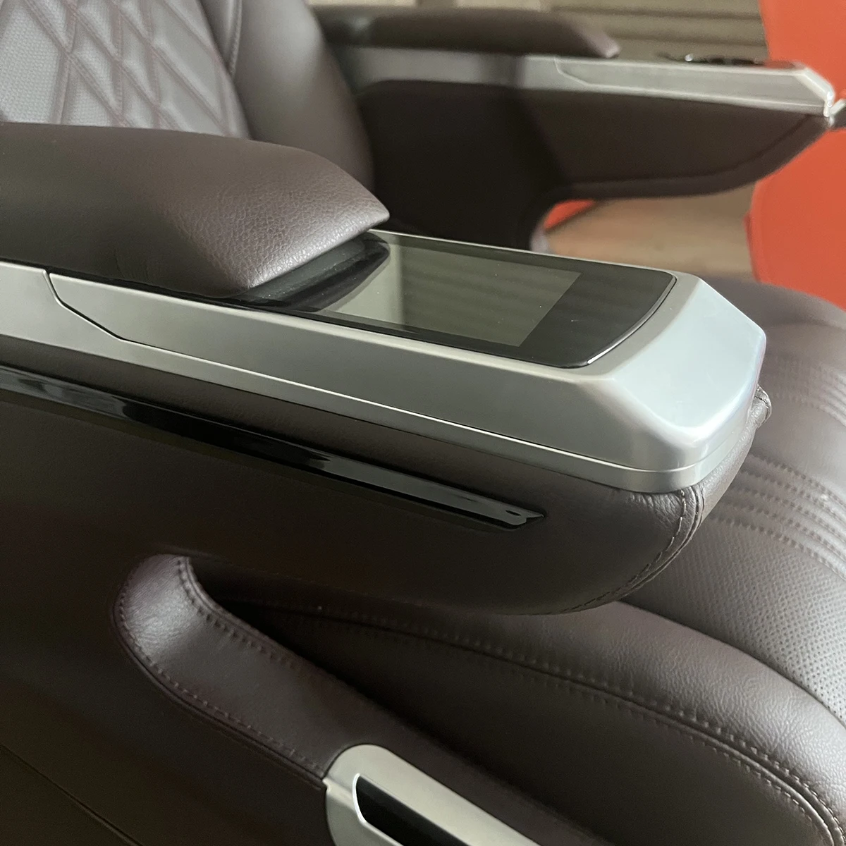 OTW-AEF-QP Factory produced benz sprinter electric luxury captain vehicle seat car seat for van for toyota hiace