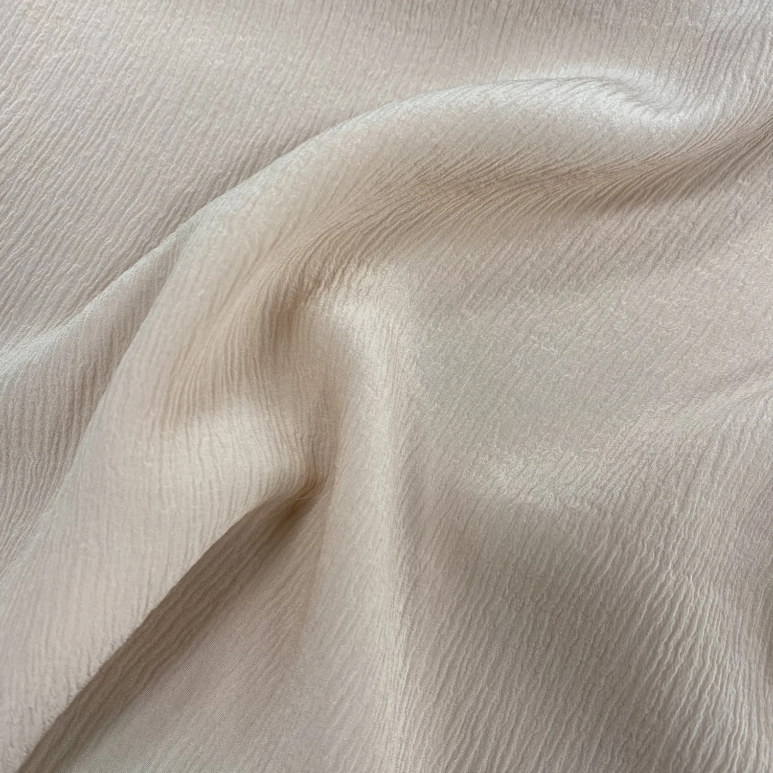 Manufacturer Wholesale 100% Silk Crinkle Georgette Silk Crepe De Chine Fabric for Garment