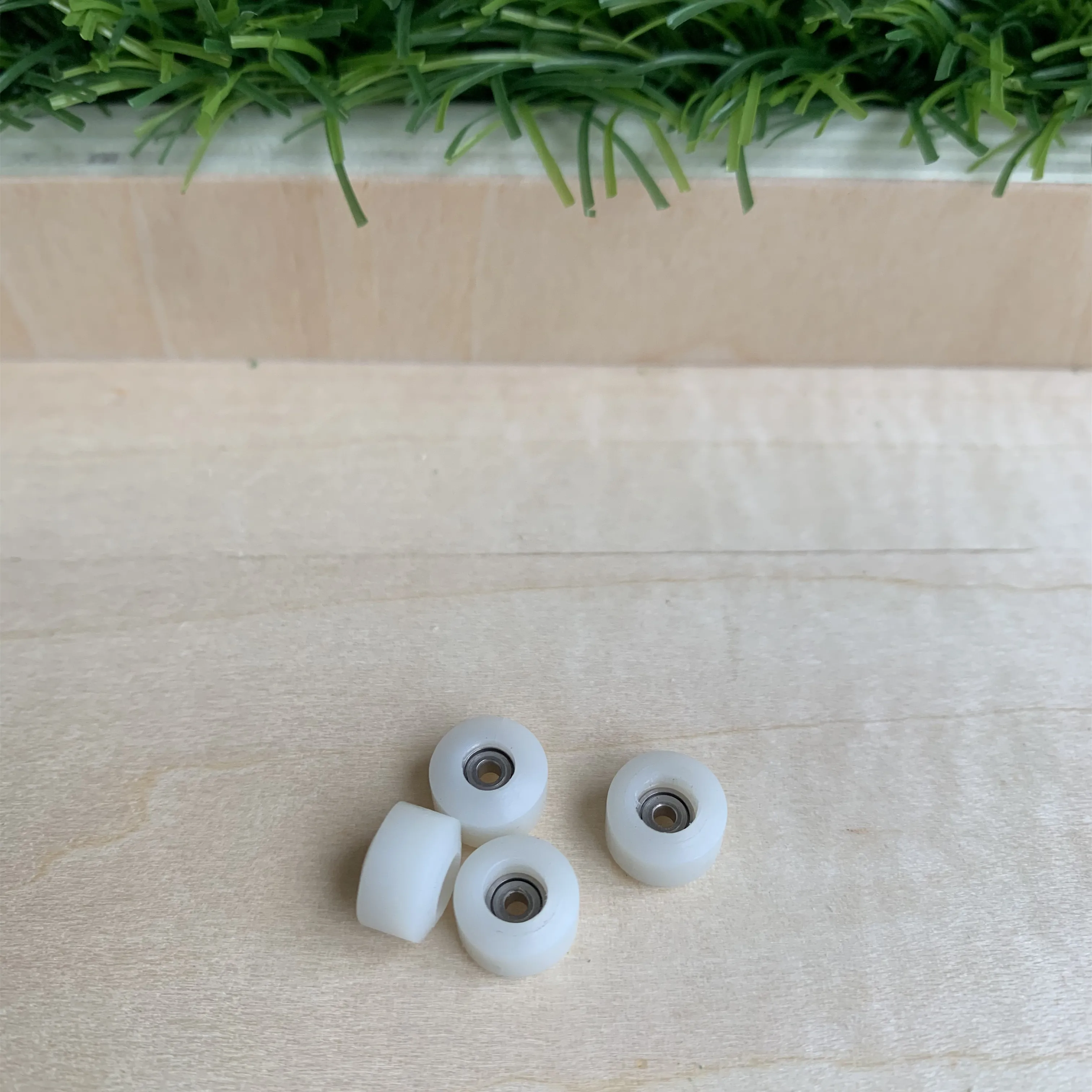 High speed bearing finger skateboard wheels fingerboard wheels