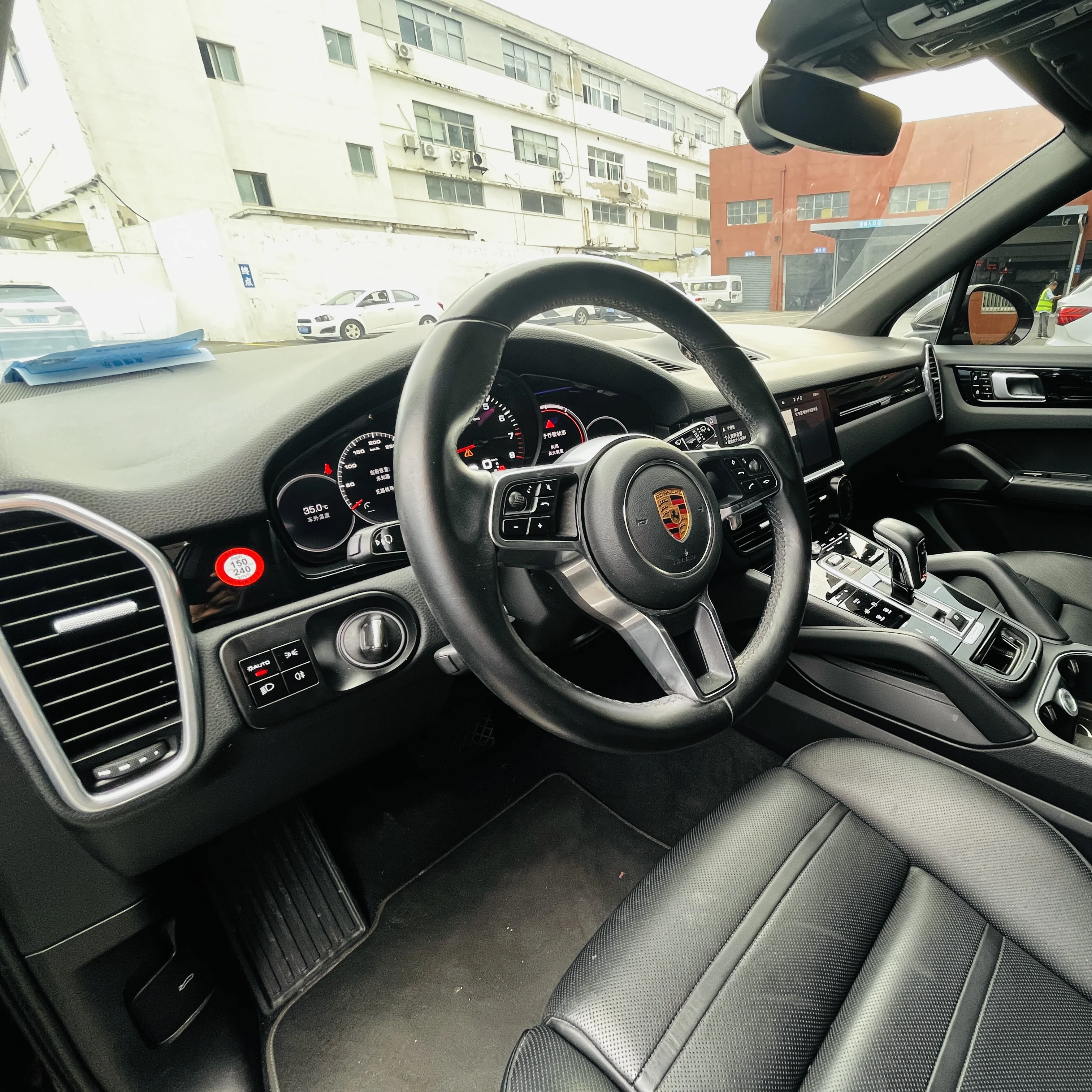 Лидер продаж 2020 Cayenne 3 0 T четырехдверный Пятиместный 2895 мм колесная база Подержанный автомобиль для Porsche
