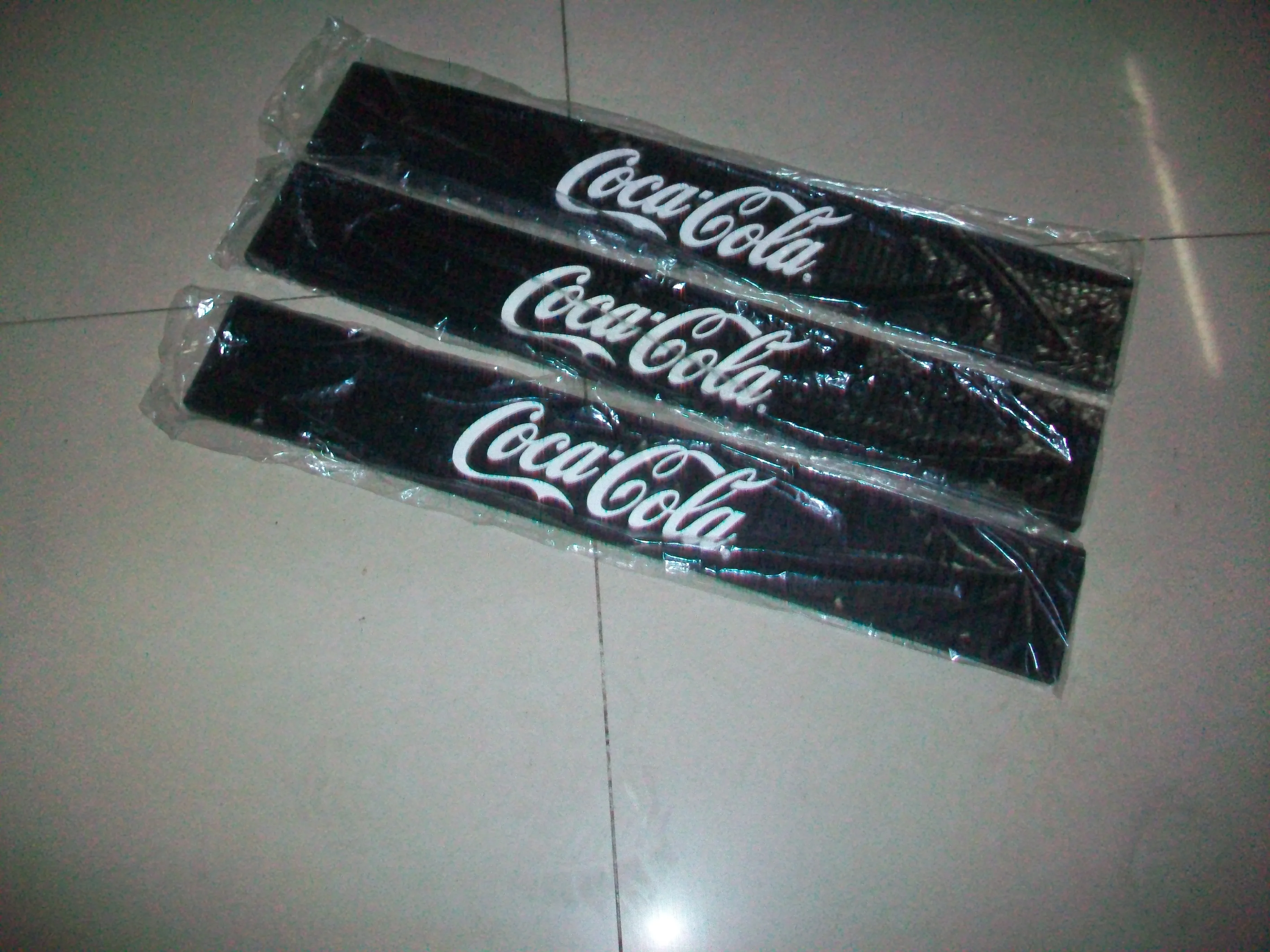 PVC rectangular thickened rubber bar mat is anti-slip and anti-slip