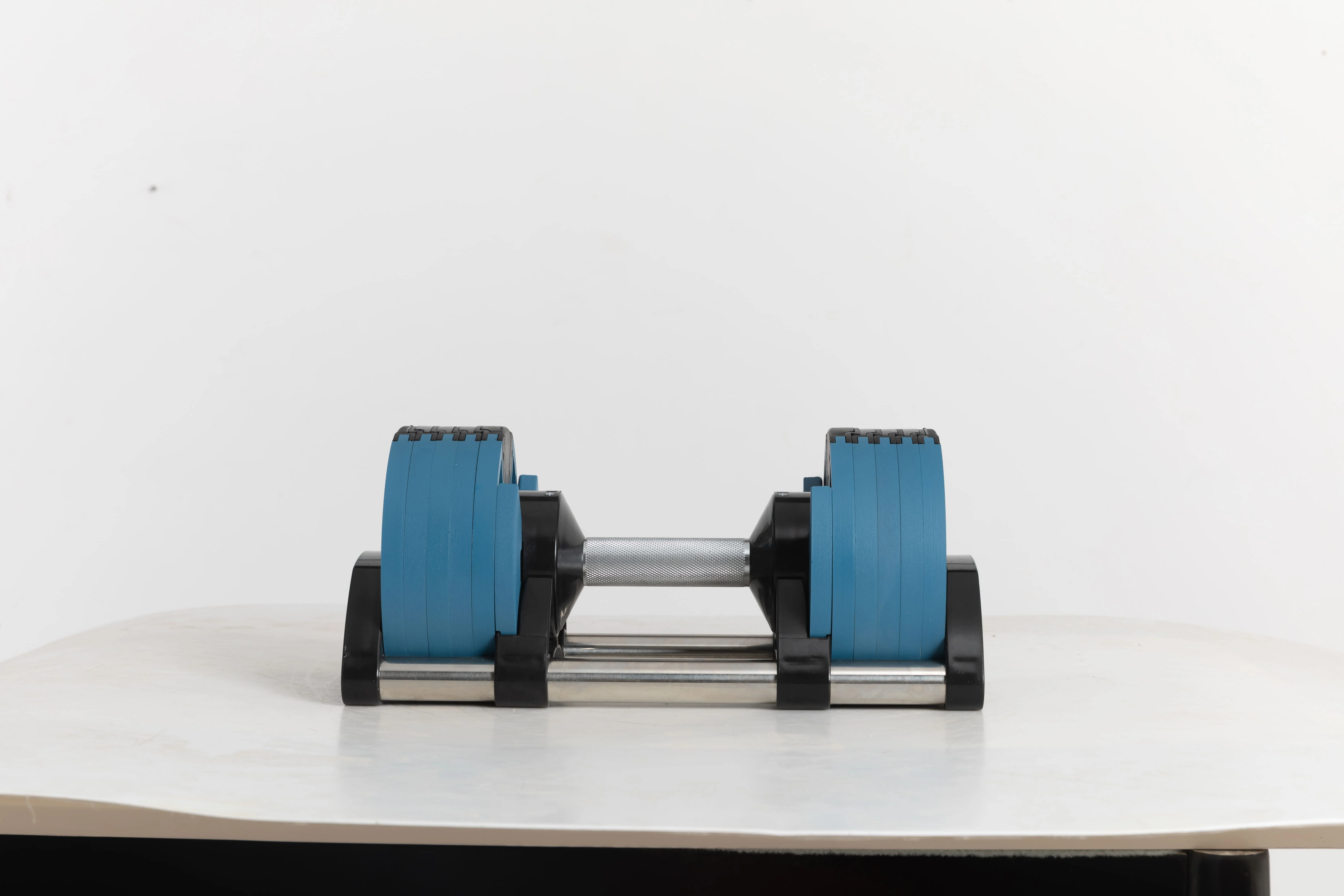 Factory Price Adjustable 20kg Dumbbells Easy-to-Use Iron Cement Material Gym Training Equipment for Home Exercise Custom Logo