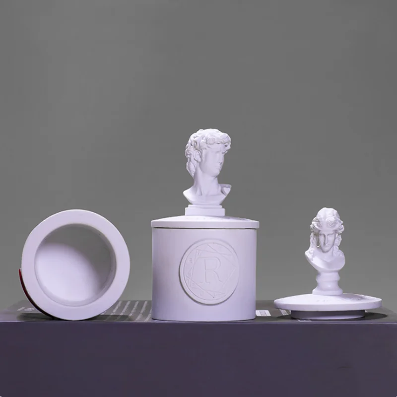 Wholesale Custom Candle Jar High Quality Luxury Empty Resin Statue Candle Container