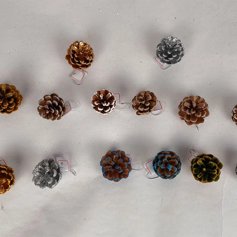 Wholesale Natural Dried Small Size Pine Cone Mini Pine Cone For Christmas Decorations