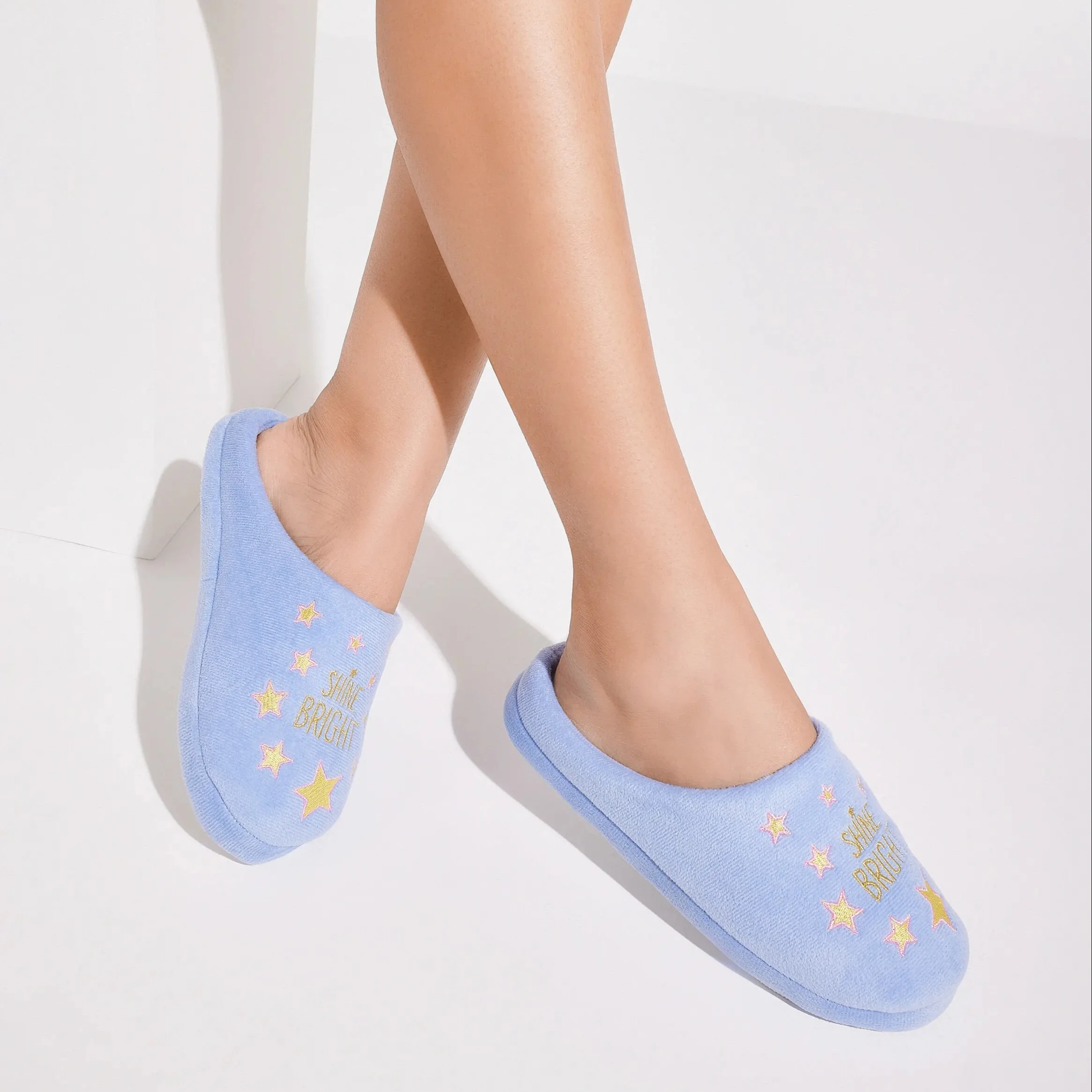 New arrival women flat slippers cute daily fuzzing indoor slippers half pack cut flowers foil print women indoor slippers