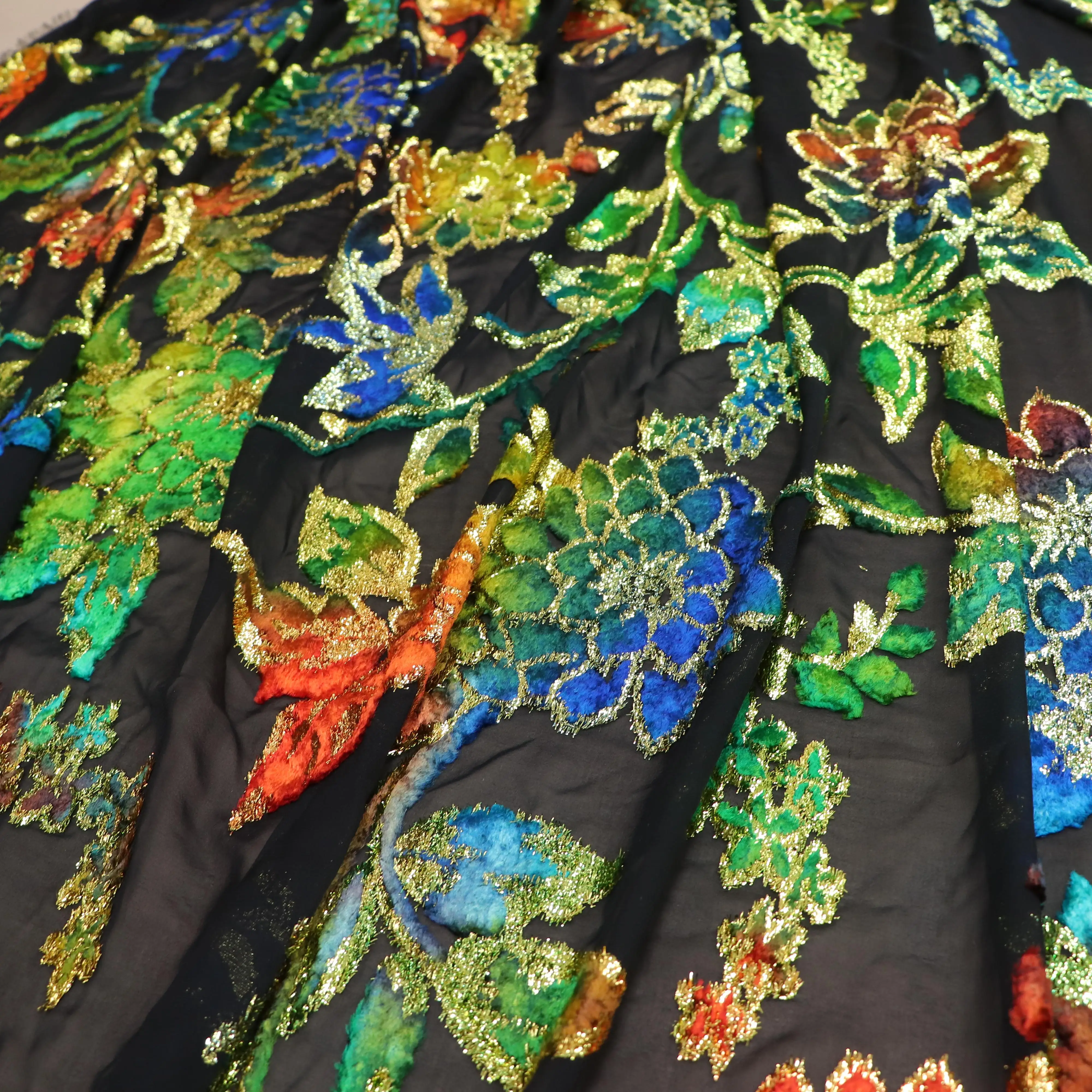 Metallic Yarn Jacquard Velvet Fabric Wholesale Nylon Spandex Dubai Dirac Somali Lurexwoman Clothing Fabrics For Dress