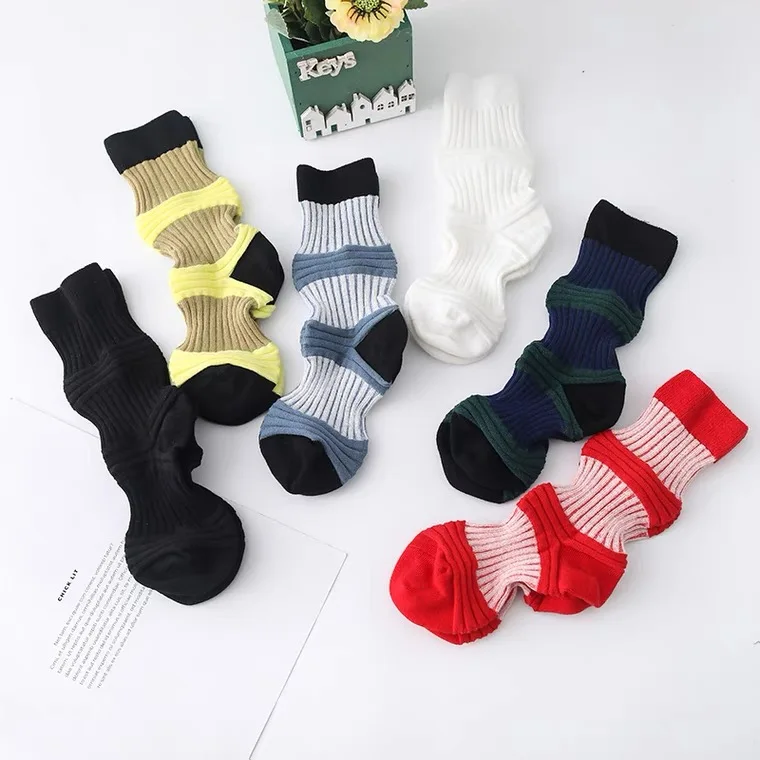 2022 high quality Custom striped lantern socks factory customize crew calcetines custom socks Pleated jacquard contrast socks