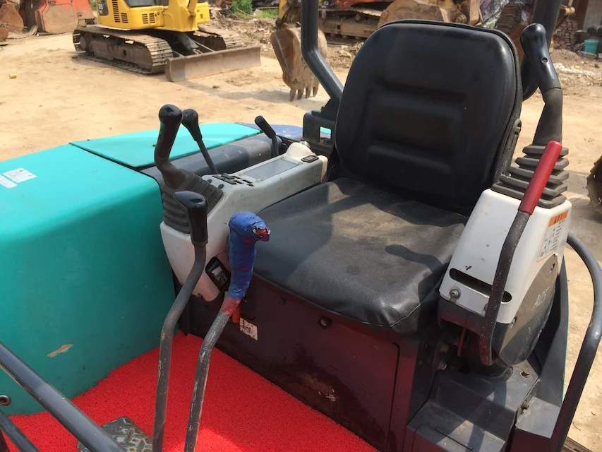 Used Japan IHI 35NX crawler mini excavator in good condition and high quality at reasonable price for sale