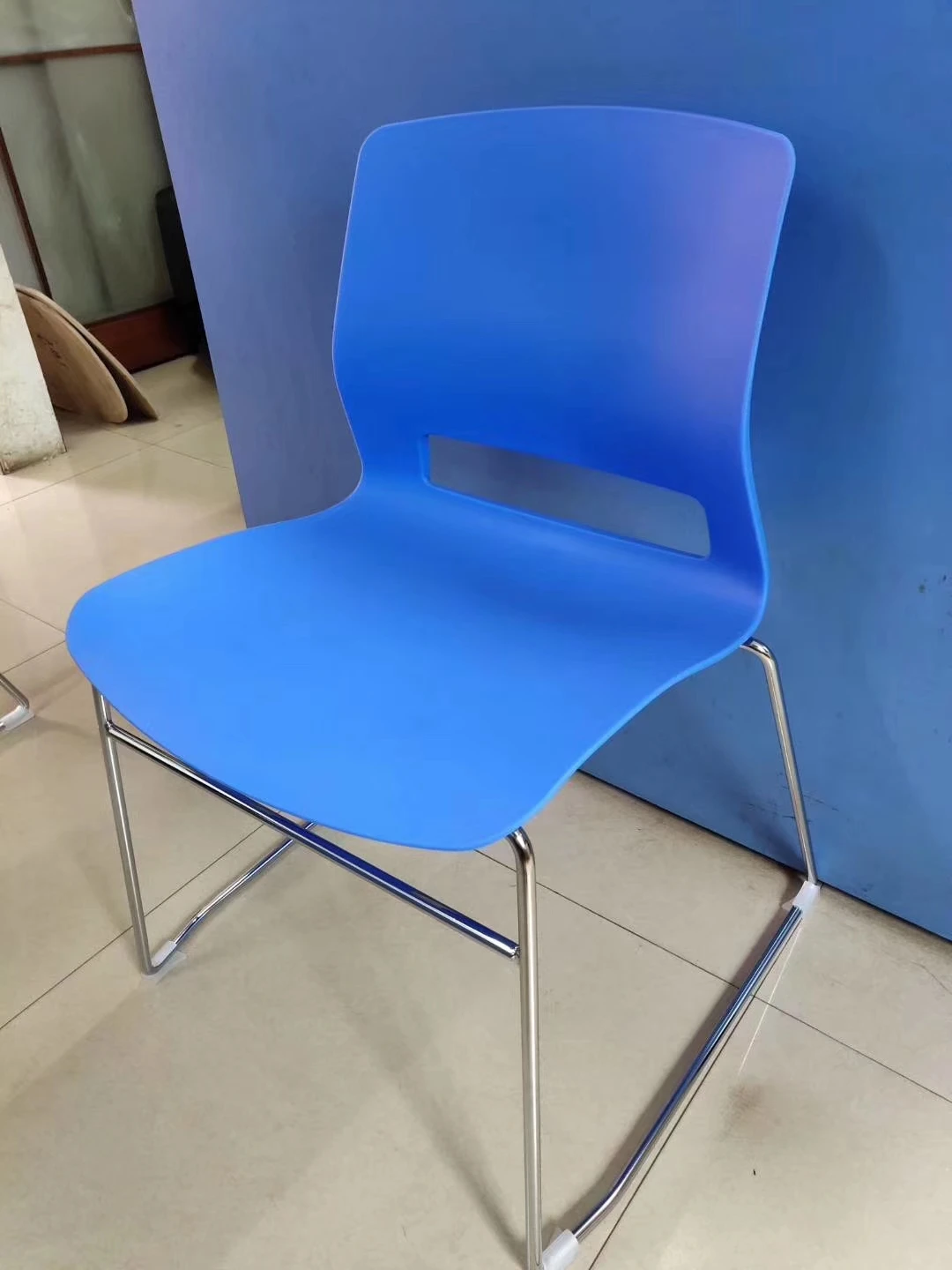  842-3C Hot sale chair 12mm thickness solid steel plating Stackable office staff