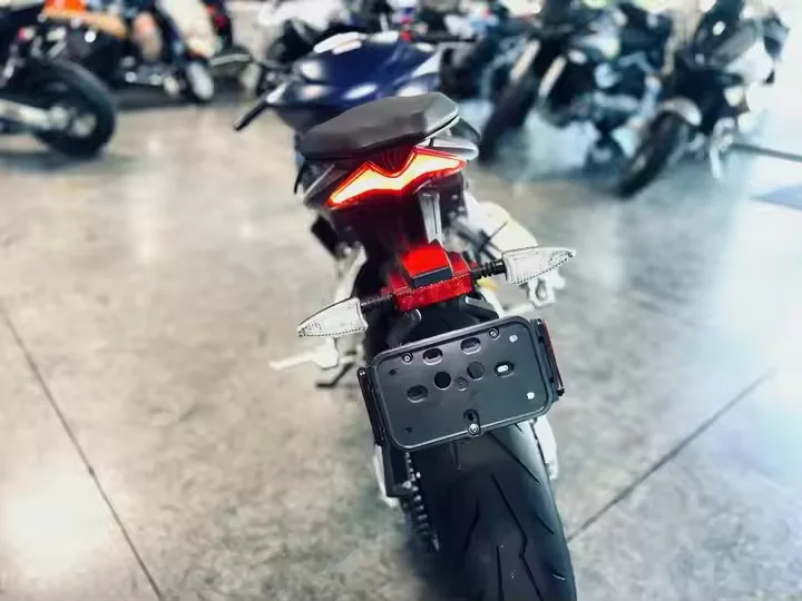 Новый производительный 2024 Aprilia Tuono V4 заводской SE-09 SBK 1100 новый спортивный мотоцикл готов к отправке