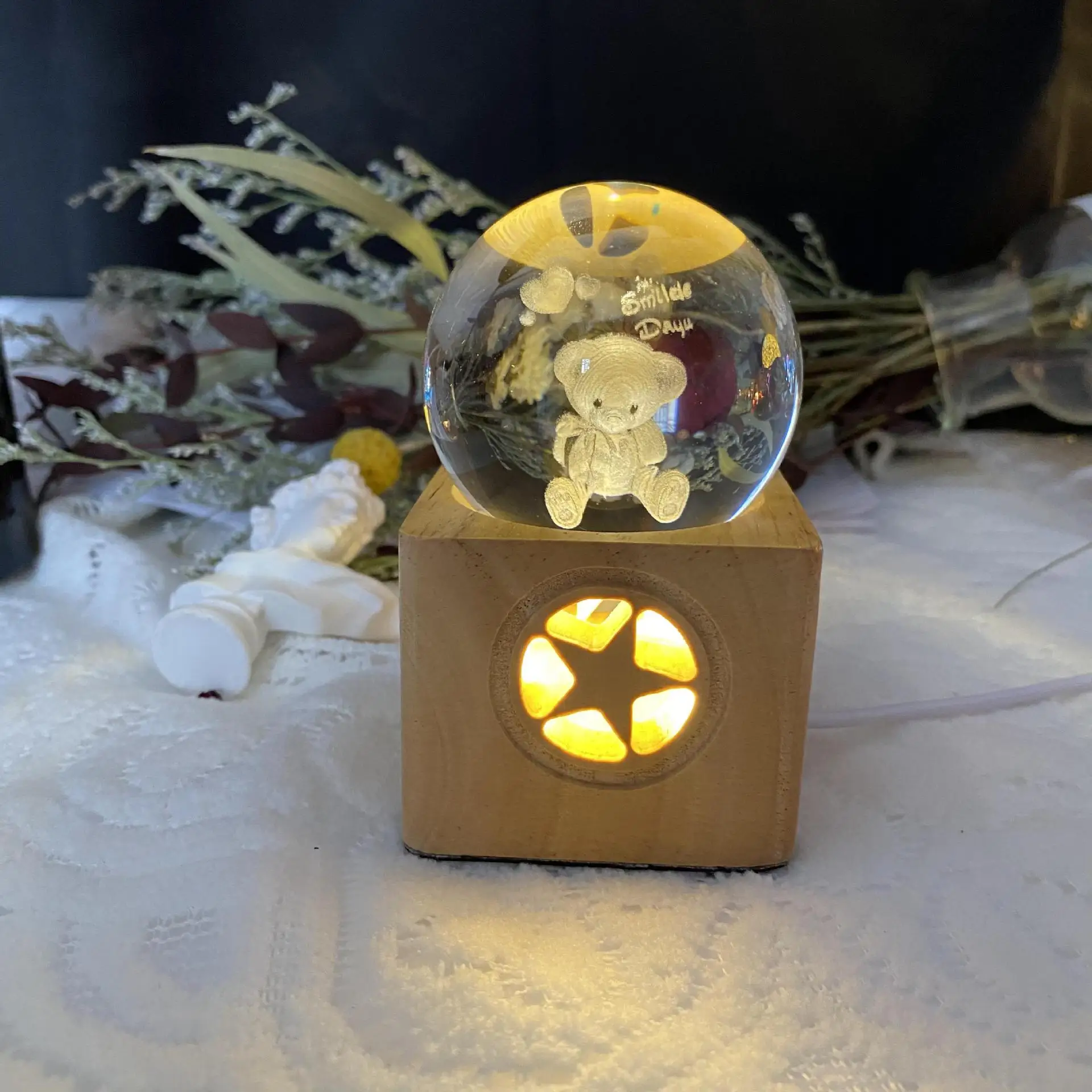 Luxury 5 Star Creative Gift Solid Wood Led Luminous Crystal Ball Base RGB Night Lamp Craft Gift Lamp Holder Usb Base