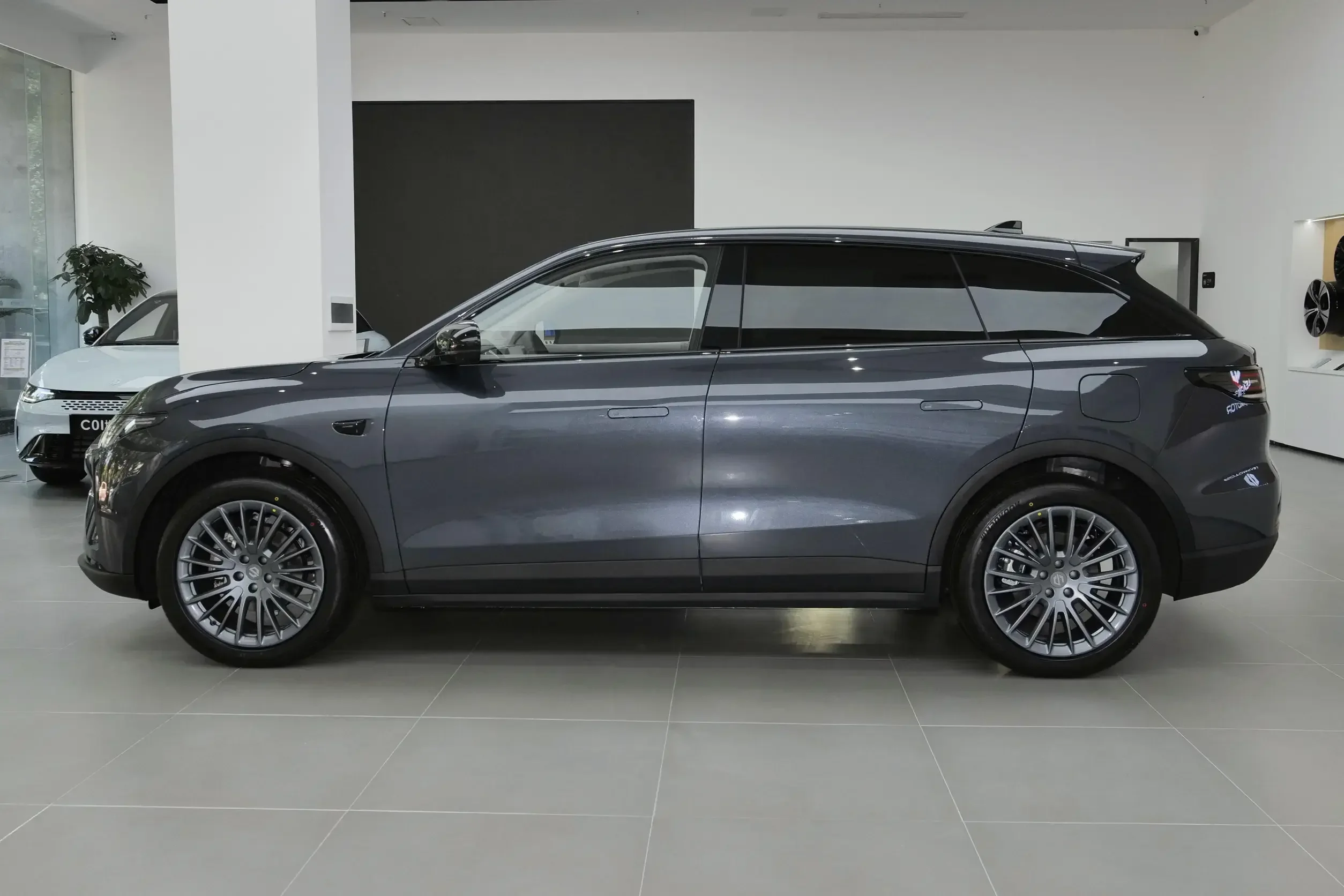 2024 of LEAPMOTOR C11 SUV Electric EV 200kw/360nm R18 500 Rear Drive Comfort LHD used car for sale