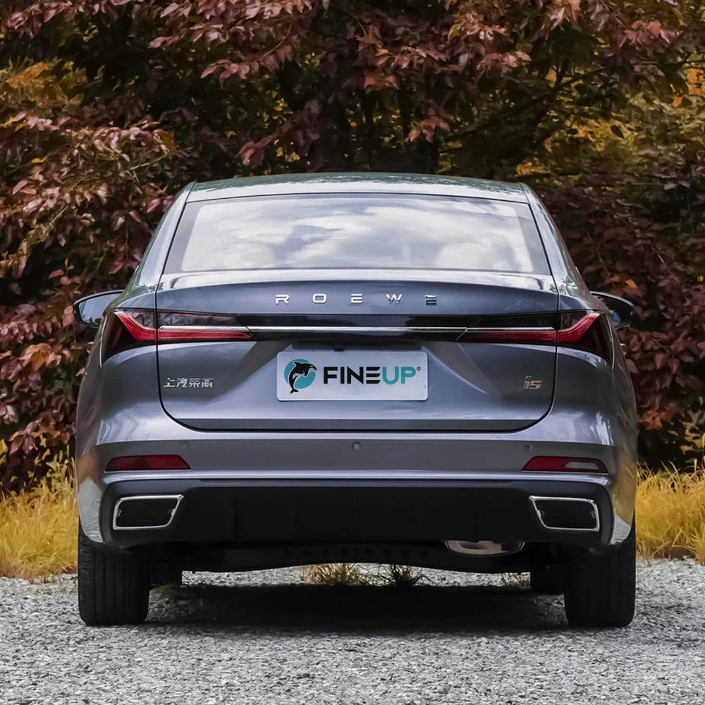 Roewe i5 2023 1.5L ручная превосходная версия семейный седан отличный двухэкранный бензиновый автомобиль