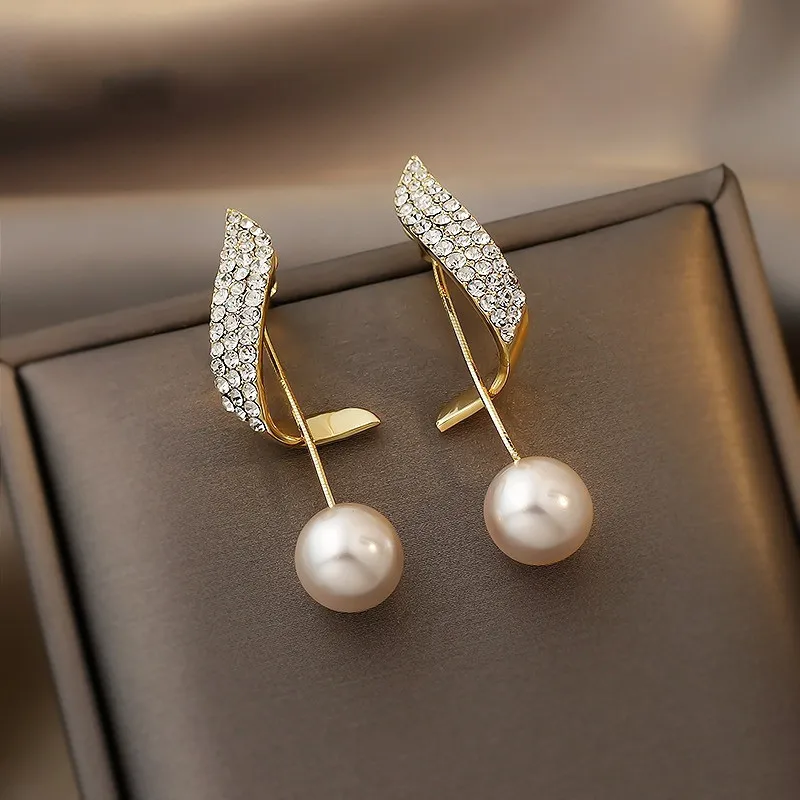 1 Pair Korean Style Fish Tail Pearl Earrings 2023 New Versatile and Personalized Design Sense Earrings For Women