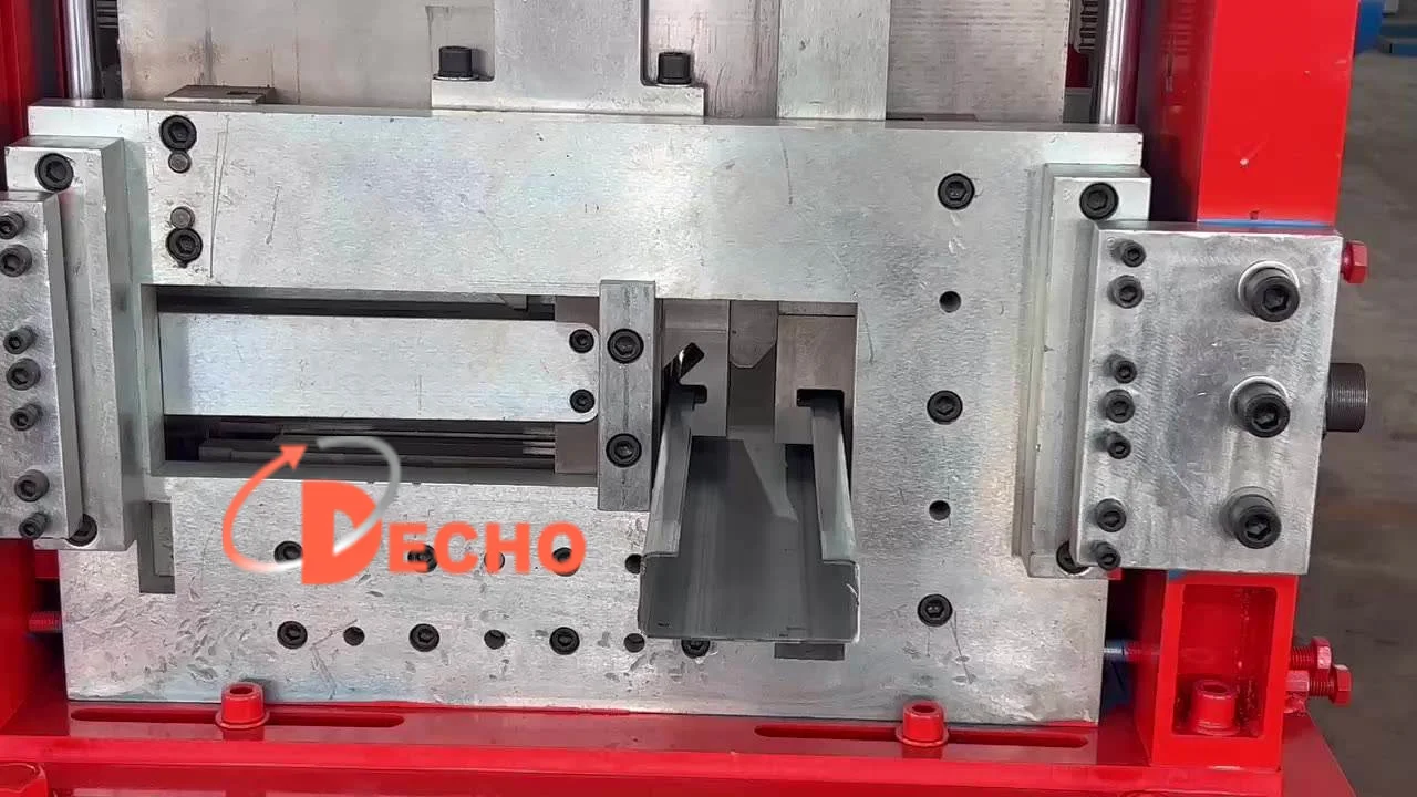 Factory Customize Fully Automatic Size Adjustment C Z Channel Purlin Interchangeable Changing Cold Roll Forming Machine