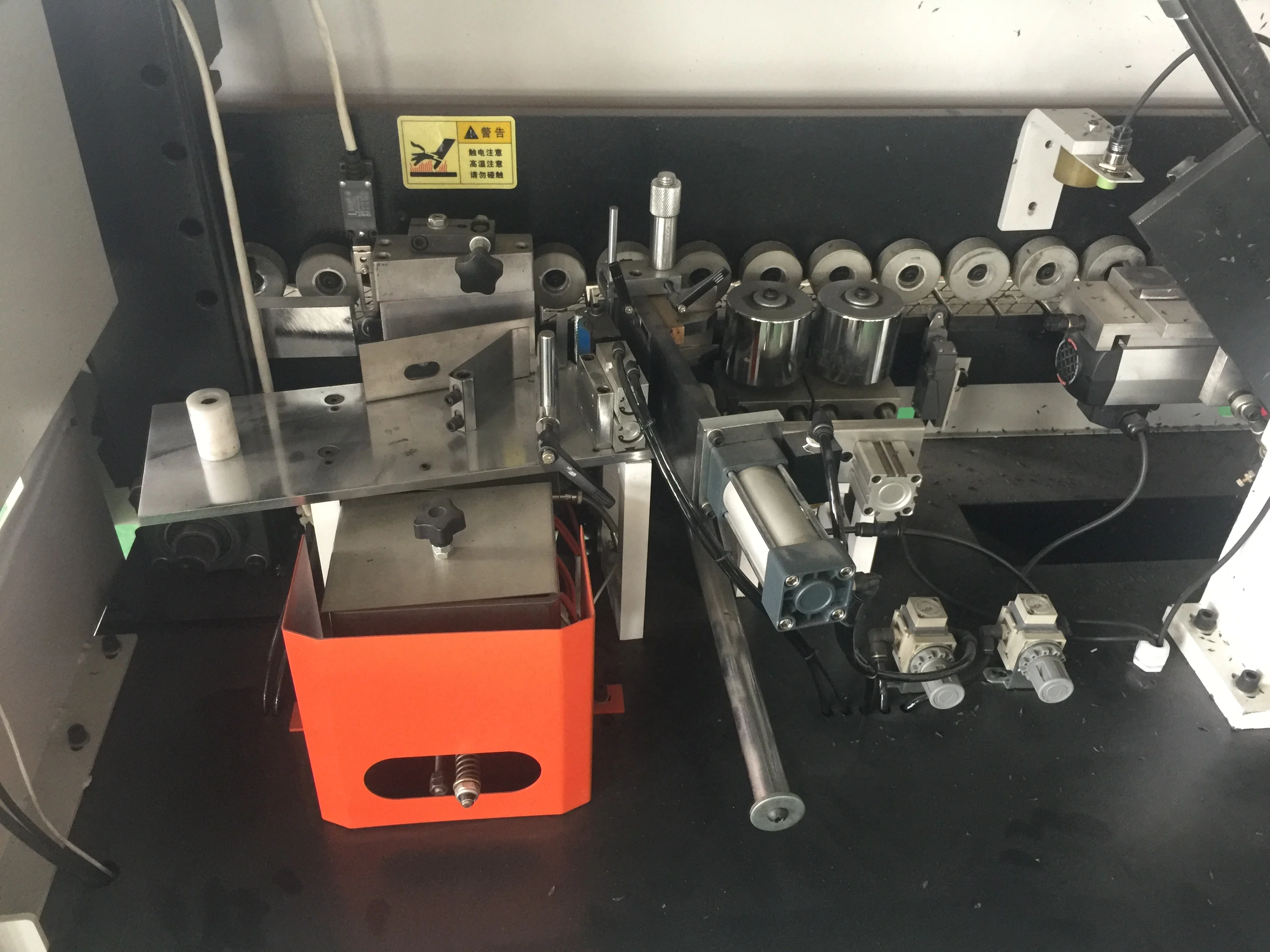 Automatic Woodworking Edge Banding bander Machinery For 3mm Edge Banding Wood