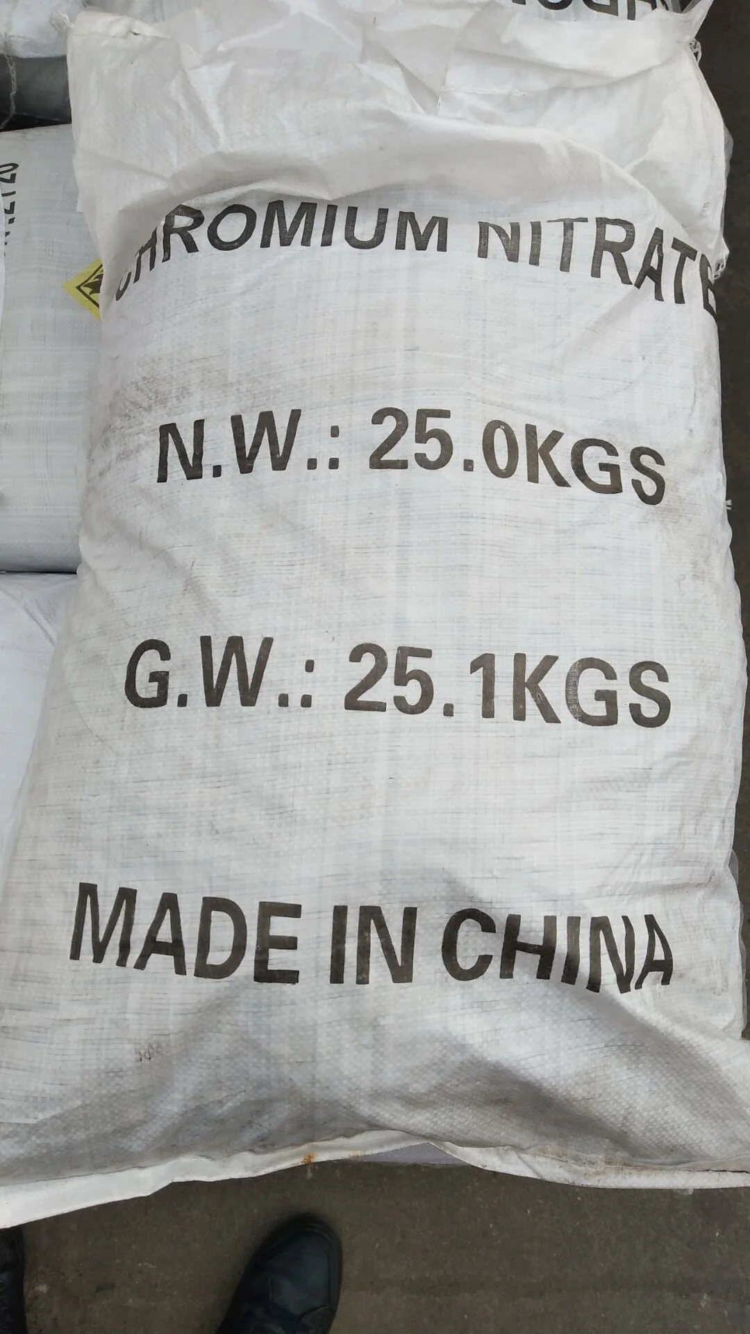 
Chromium Nitrate nonahydrate 99% Industrial Grade 