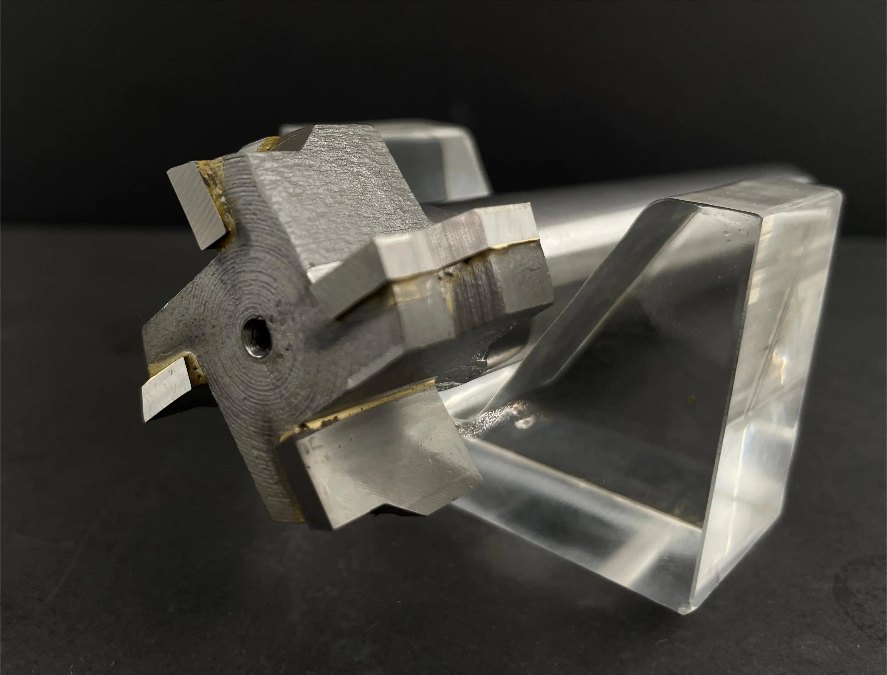 17 years custom  pcd diamond cutting tool diamond reamer pcd reamer carbide end mill cnc tools milling cutter
