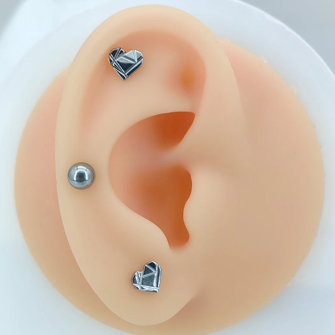 Calendo New Style  ASTM F136 Titanium  High Polished Heart Threadless Cartilage  Lobe Earring  End Piercing  Jewelry