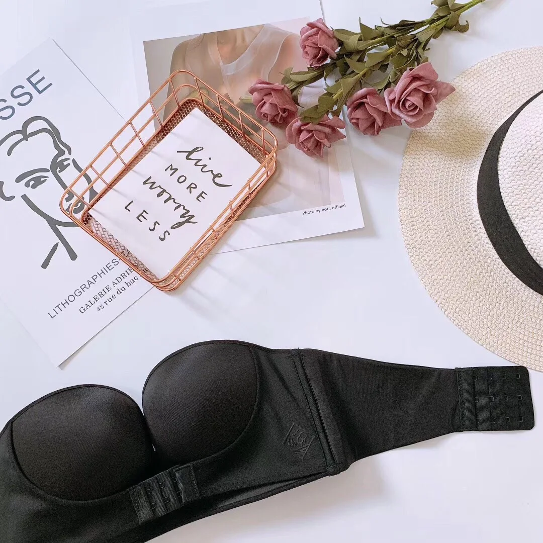 Бюстгальтер пуш-ап без бретелек