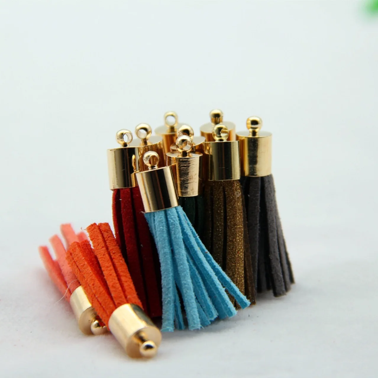 hot sale colorful faux leather tassels for DIY craft scrapbooking and jewelry making
