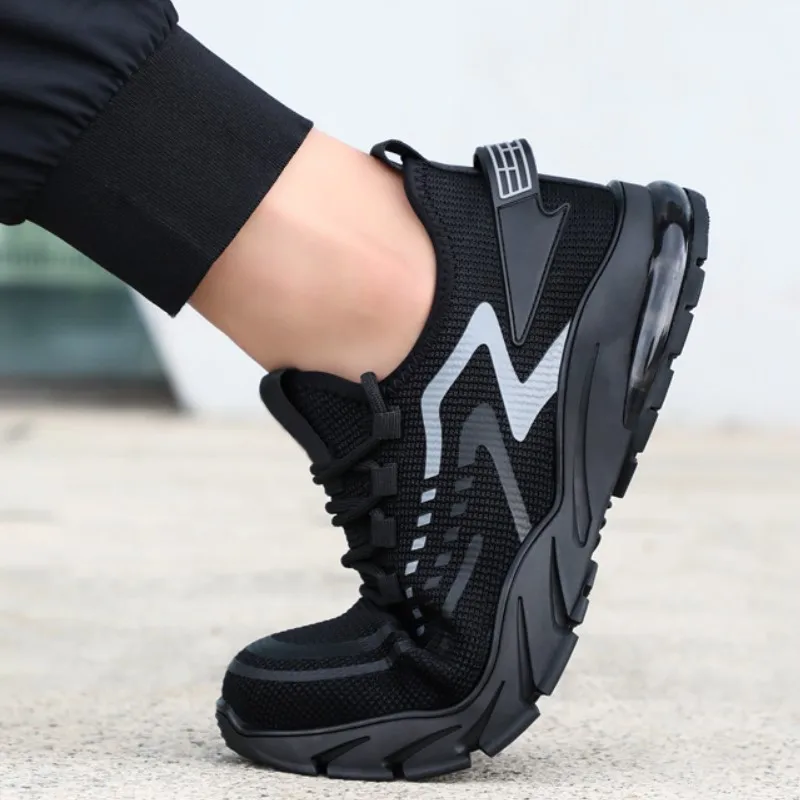 2024 new fashion flying mesh upper breathable casual running men sport running shoes safety shoes