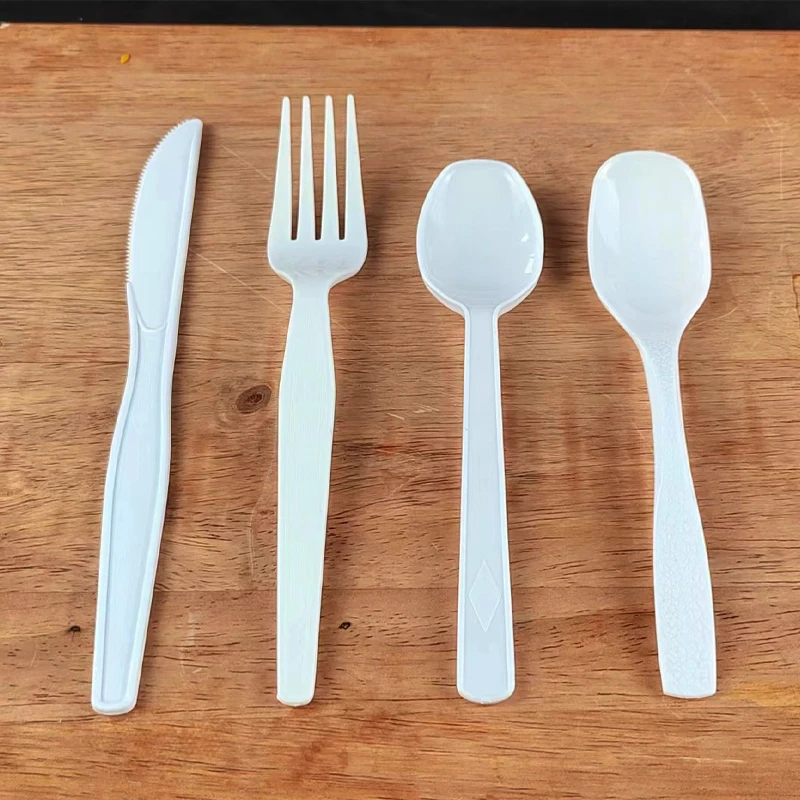 Longer Disposable Spoon Cutlery Set Plastic PS Material Takeaway Spoon Fork Knife Customized Packaging