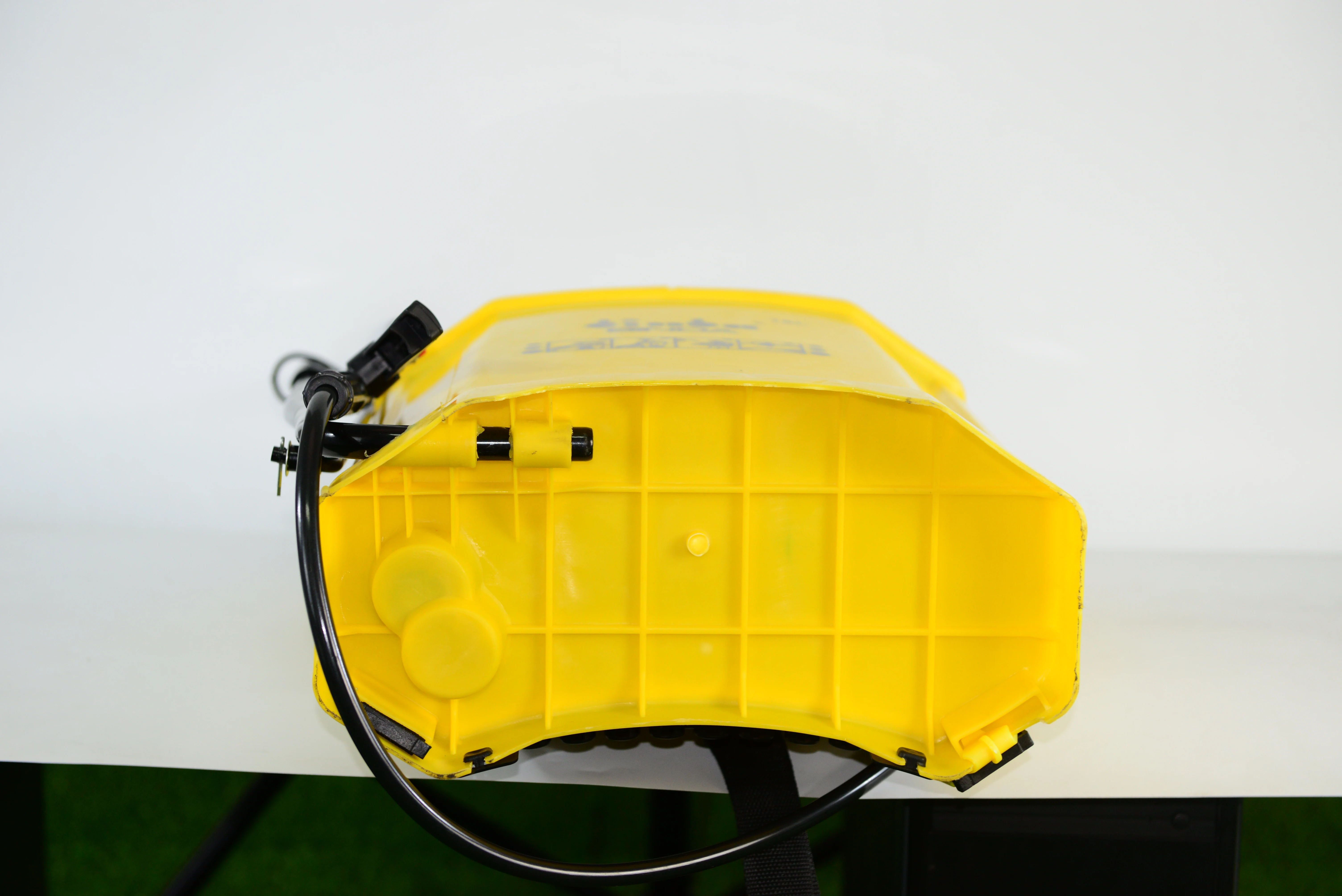 16L manual spray machine Agriculture knapsack hand plastic sprayer