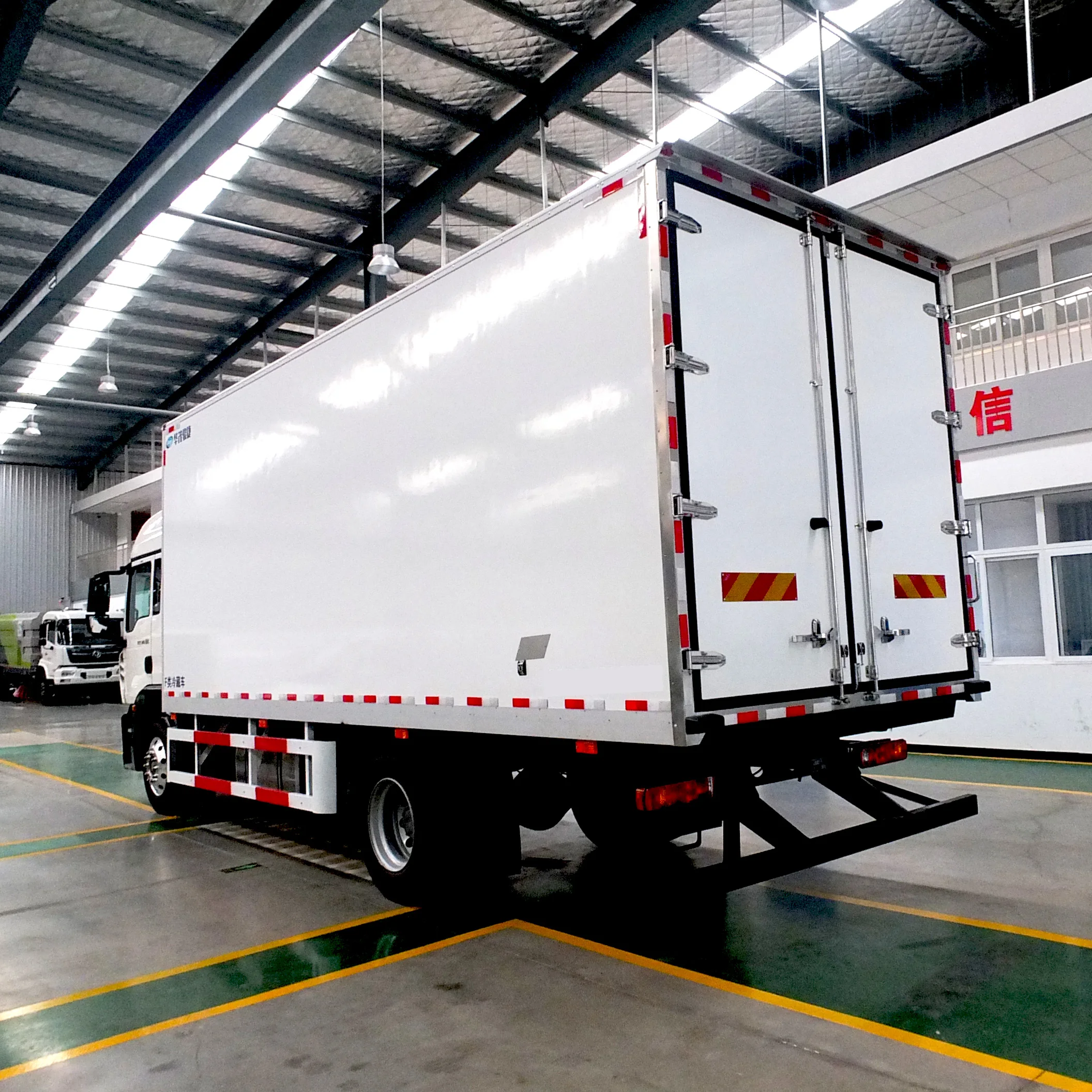 Грузовик-рефрижератор sinotruc 4x2 6x4 трейлеры HOWO Dongfeng Foton10 тонн РЕФРИЖЕРАТОРНЫЙ грузовик с морозильной камерой