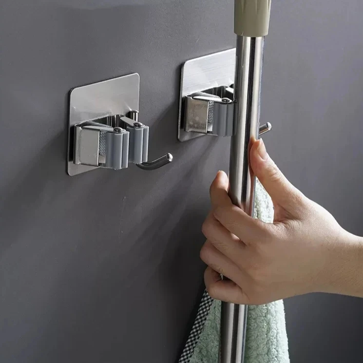 Factory Design Fast Delivery Household Metal Mop Clip Holder Hanger Wall Mounted Stainless Steel Storage Mop Holder