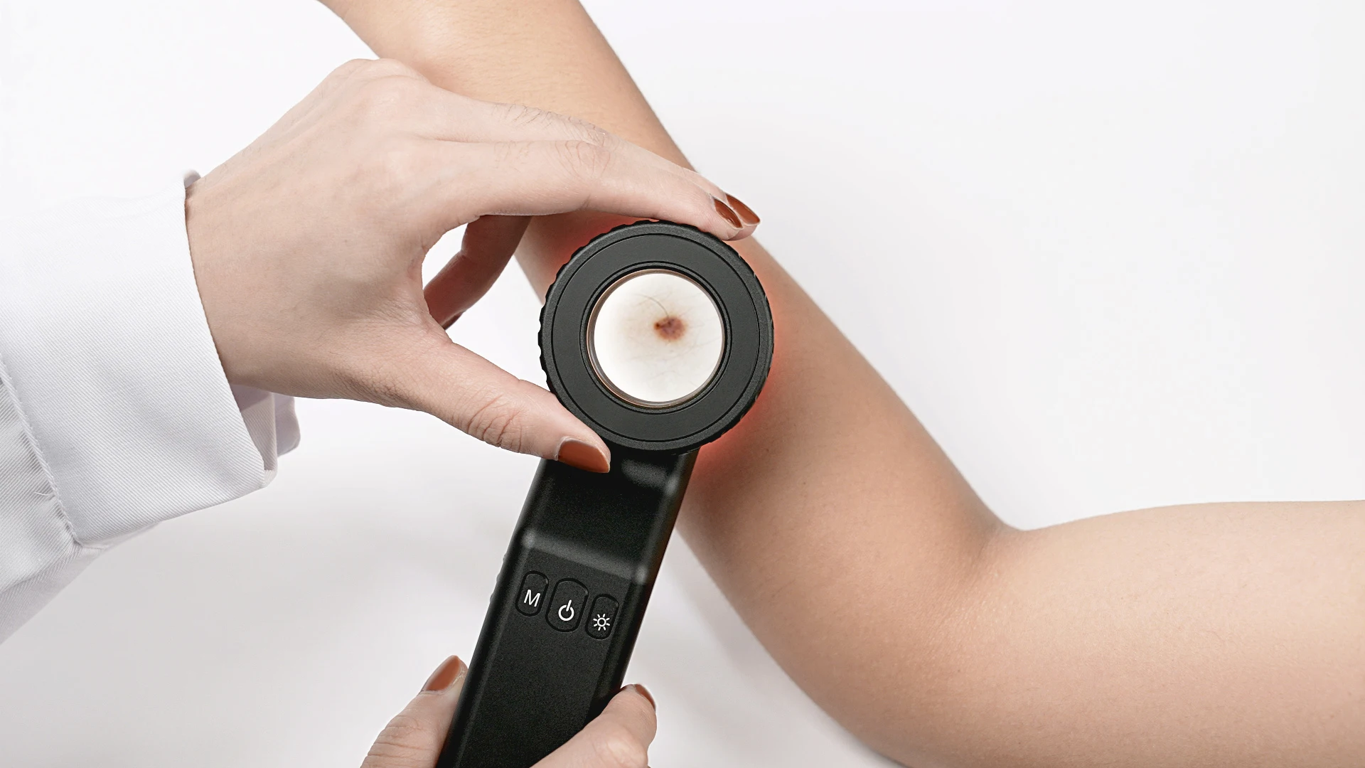 IBOOLO Skin analyzer machine DE-4100Professional handheld and pocket dermatoscope Medical Dermoscopy