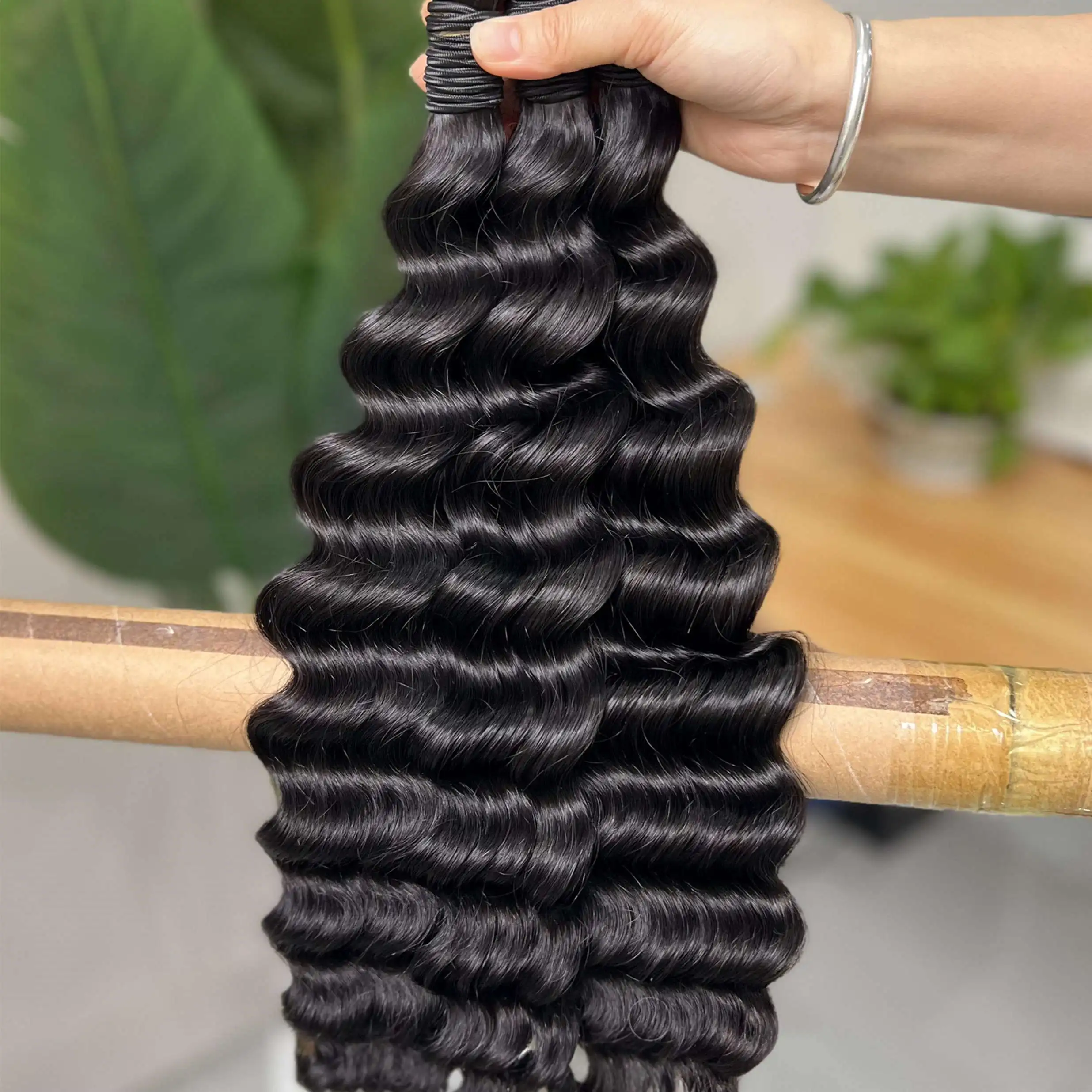 Wholesale 100% natural color unwefted hair extensions no weft bulk deep wave human hair for braiding