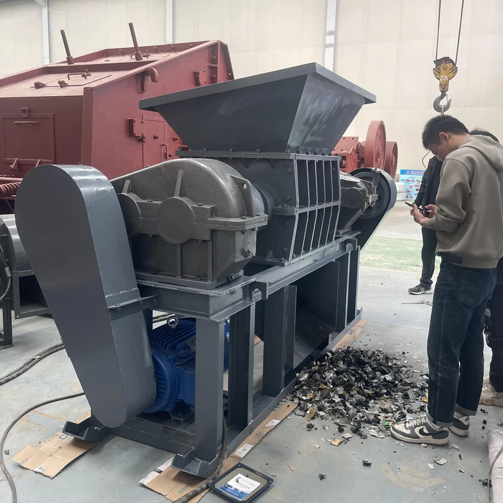 Steel drum biaxial shredder Steel tire domestic waste plastic crusher scrap cloth metal crusher