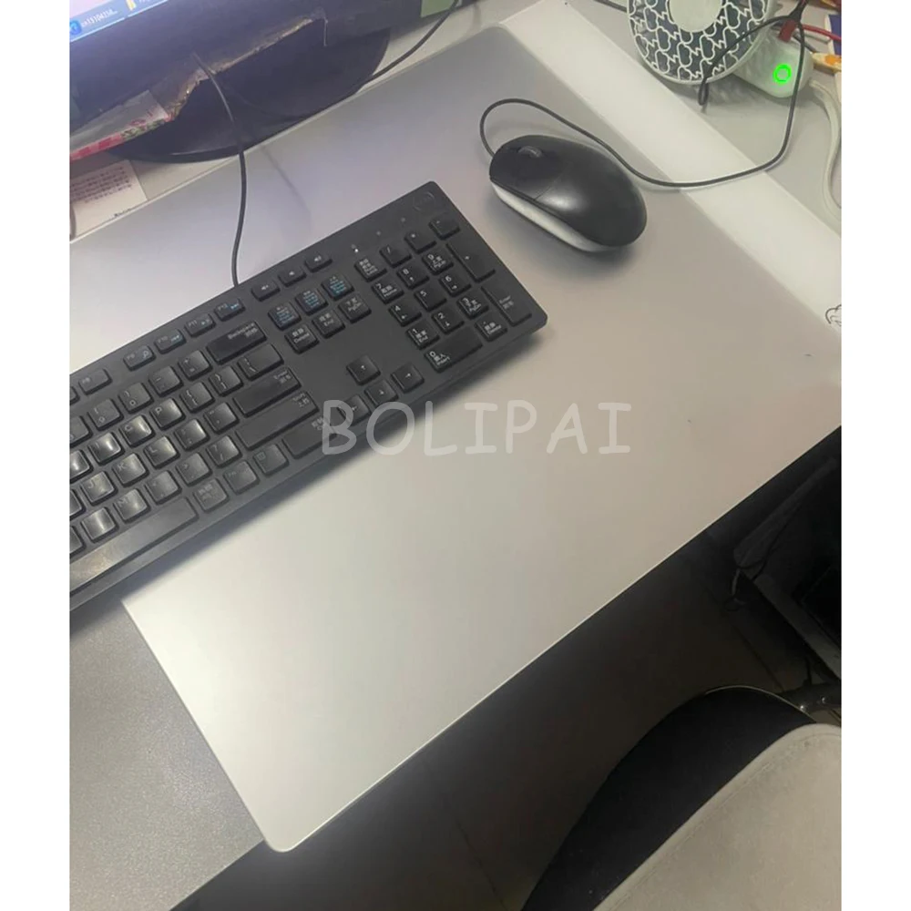 Customizable Durable Waterproof and Easy-to-Clean gaming mirror Glass Mouse Pads