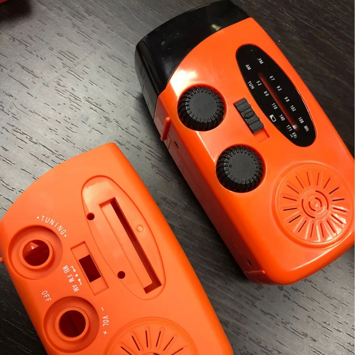 Portable Solar Flashlight Radio Emergency Crank Weather Am/Fm Radio With Flashlight And Phone Charger