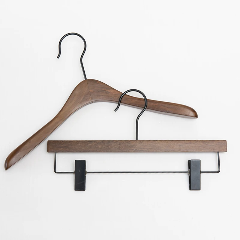 Deluxe Garment Hotel Brand Customized Wooden Hanger with